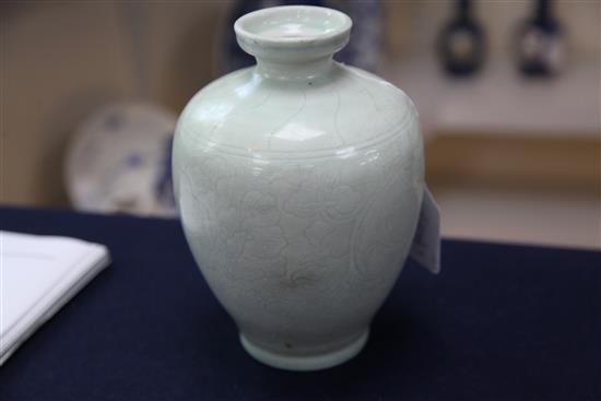A Chinese celadon glazed ovoid vase, Qing dynasty, height 20cm